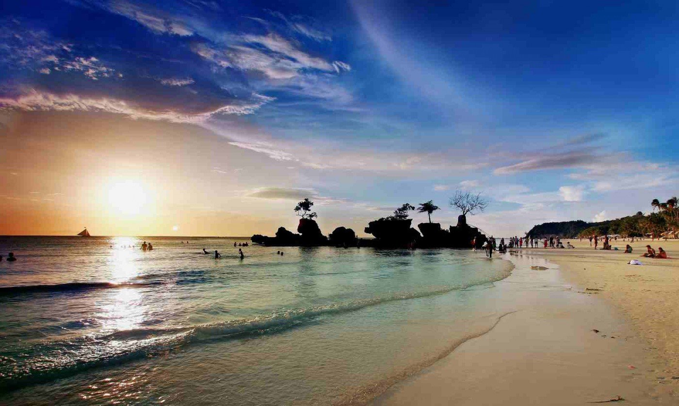 boracay-island-1400x838 - Cebu Tour